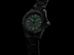 TAG Heuer Aquaracer Professional 200><noscript><img width=