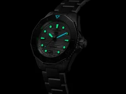TAG Heuer Aquaracer Professional 300><noscript><img width=