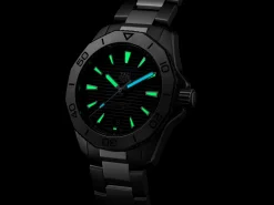 TAG Heuer Aquaracer Professional 200><noscript><img width=