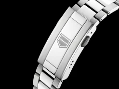 TAG Heuer Aquaracer Professional 200 Date><noscript><img width=